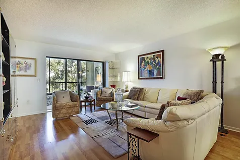 6037 Pointe Regal Circle Delray Beach FL 33484