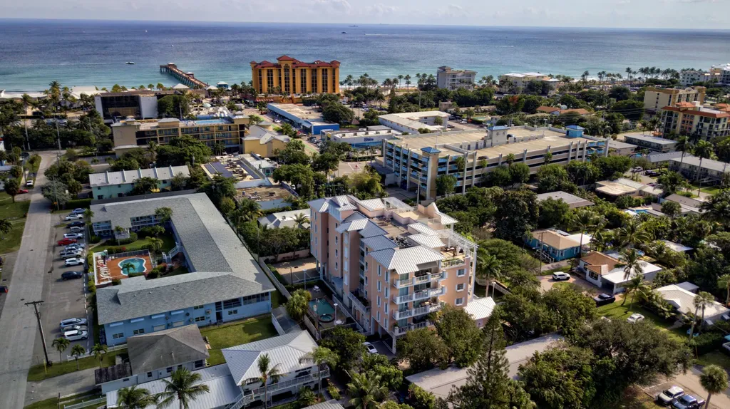 1931 Ne 2nd Street Deerfield Beach FL 33441