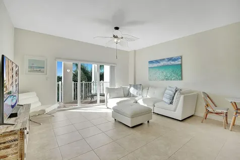 1931 Ne 2nd Street Deerfield Beach FL 33441