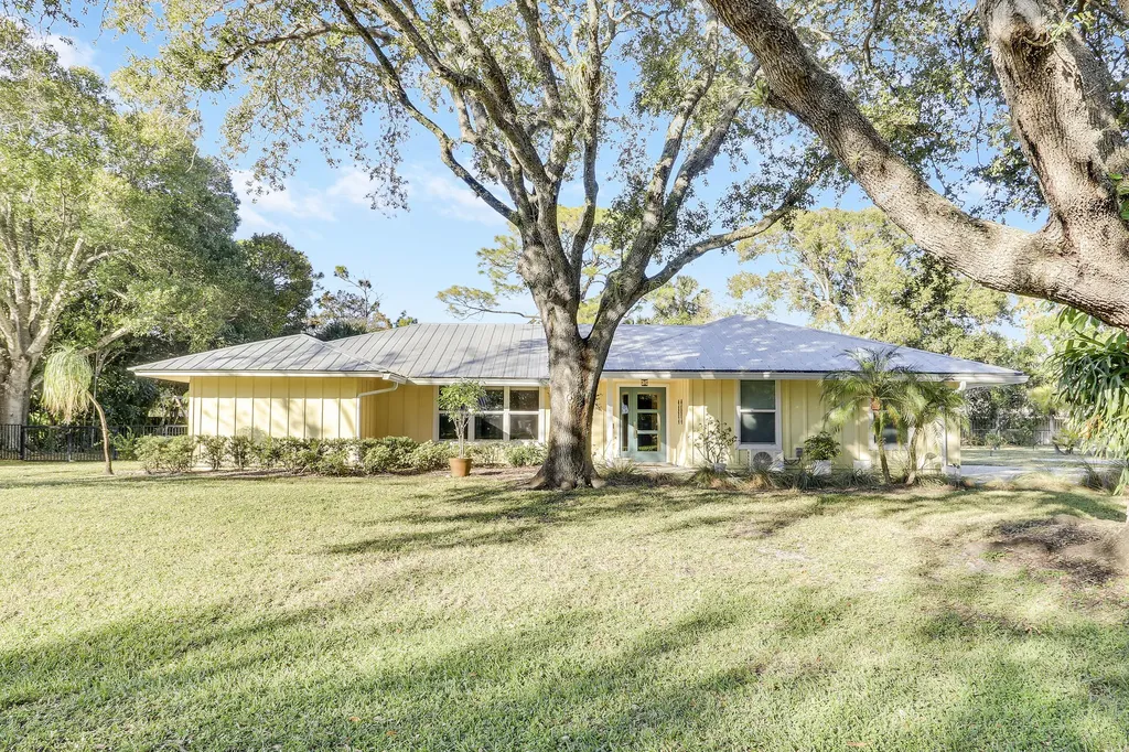 5775 Set N Sun Place Jupiter FL 33458