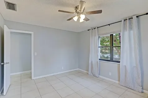 3011 Sw 21st Terrace Delray Beach FL 33445