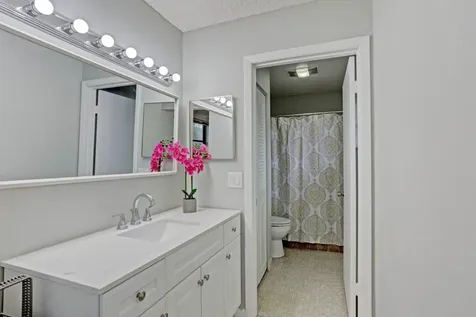 3011 Sw 21st Terrace Delray Beach FL 33445