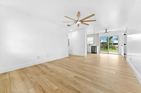 908 Se Hall Street Stuart FL 34994