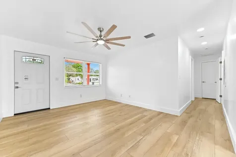 908 Se Hall Street Stuart FL 34994