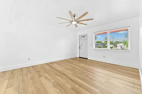 908 Se Hall Street Stuart FL 34994