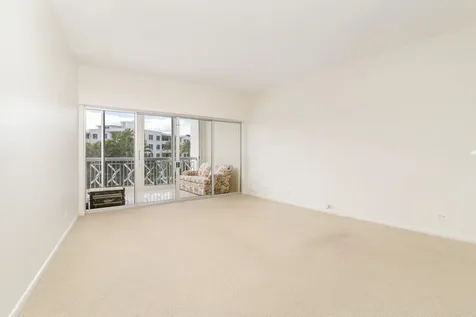389 S Lake Drive Palm Beach FL 33480