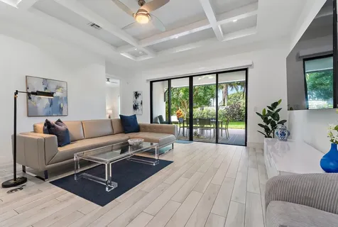2908 Gin Berry Way West Palm Beach FL 33401