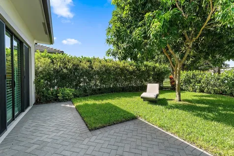 2908 Gin Berry Way West Palm Beach FL 33401