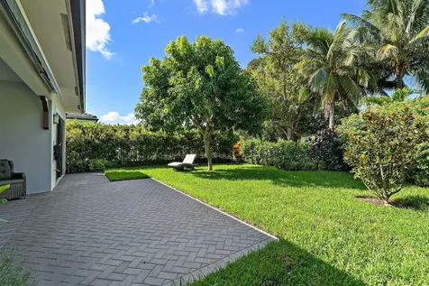 2908 Gin Berry Way West Palm Beach FL 33401