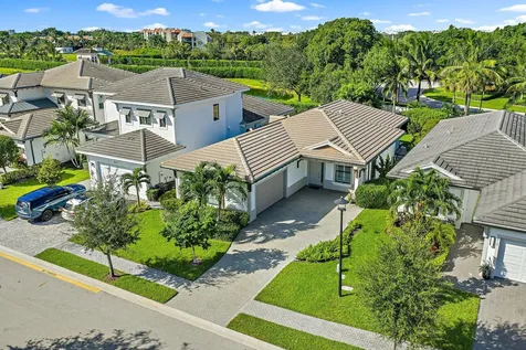 2908 Gin Berry Way West Palm Beach FL 33401