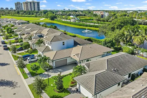 2908 Gin Berry Way West Palm Beach FL 33401