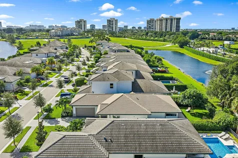 2908 Gin Berry Way West Palm Beach FL 33401