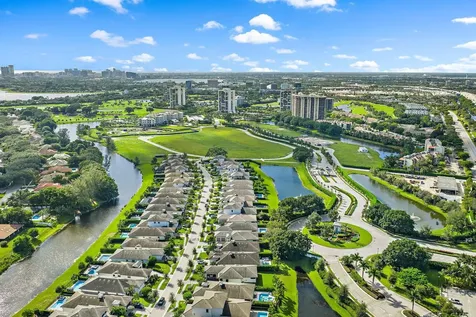 2908 Gin Berry Way West Palm Beach FL 33401