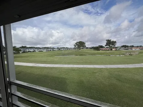 286 Tuscany E Delray Beach FL 33446