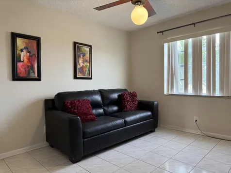 470 Capri J Delray Beach FL 33484