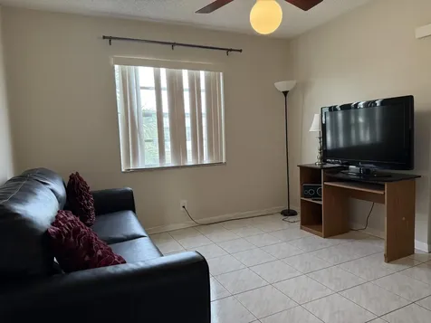 470 Capri J Delray Beach FL 33484