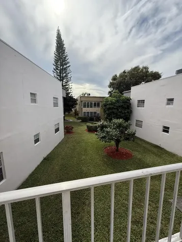 470 Capri J Delray Beach FL 33484