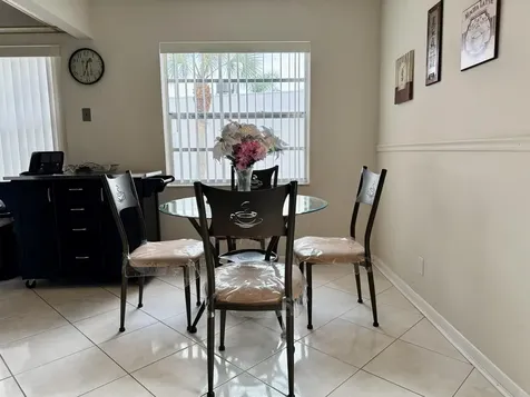 470 Capri J Delray Beach FL 33484