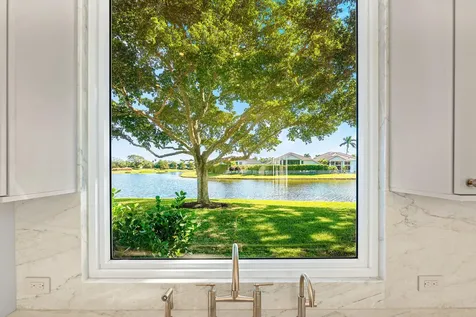 5890 Nw 39th Avenue Boca Raton FL 33496