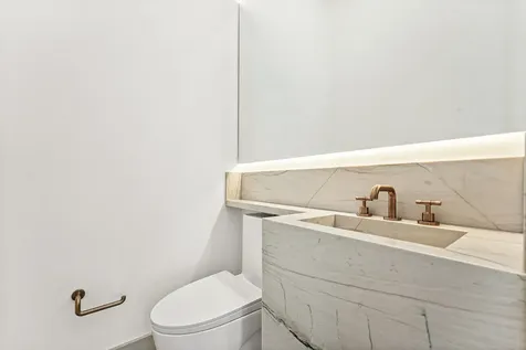 5890 Nw 39th Avenue Boca Raton FL 33496