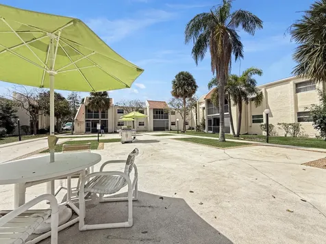 1428 Se 4th Avenue Deerfield Beach FL 33441