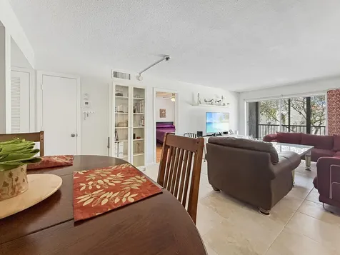 1428 Se 4th Avenue Deerfield Beach FL 33441
