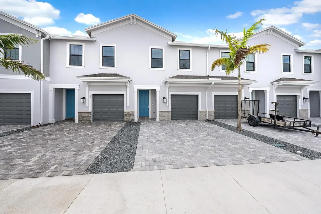 272 SW Sally Way Stuart FL 34997