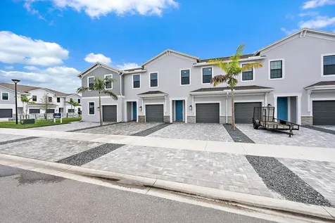 272 SW Sally Way Stuart FL 34997