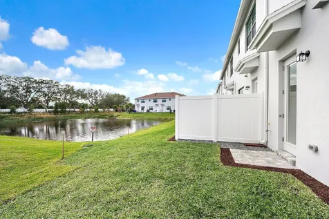 272 SW Sally Way Stuart FL 34997