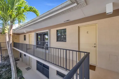 4 Se Turtle Creek Drive Jupiter FL 33469