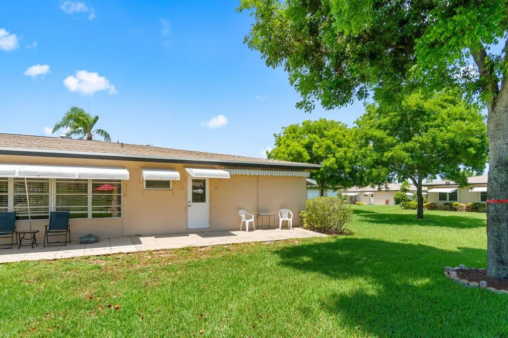 1012 Circle Terrace Delray Beach FL 33445