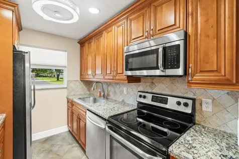 1012 Circle Terrace Delray Beach FL 33445