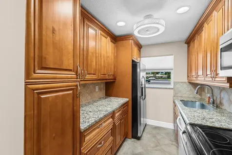1012 Circle Terrace Delray Beach FL 33445