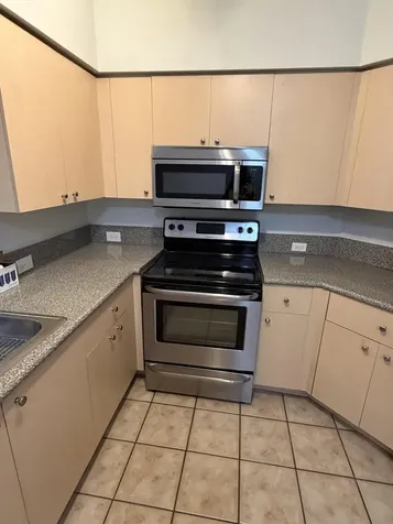 270 Crestwood Circle Royal Palm Beach FL 33411