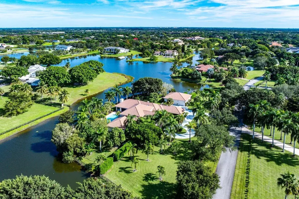 10707 El Caballo Court Delray Beach FL 33446