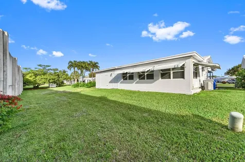 3051 Nw 2nd Avenue Pompano Beach FL 33064