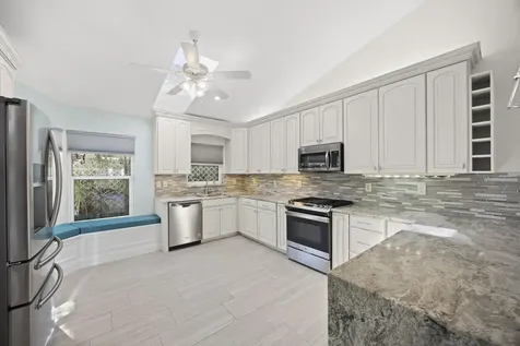122 Eagleton Lane Palm Beach Gardens FL 33418