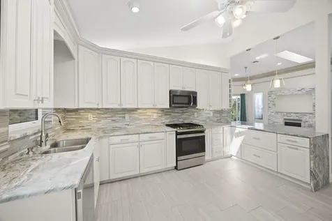 122 Eagleton Lane Palm Beach Gardens FL 33418
