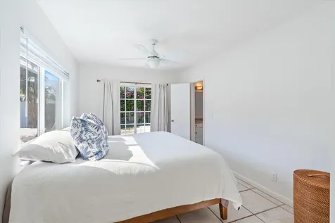 4921 NE 23rd Avenue Lighthouse Point FL 33064