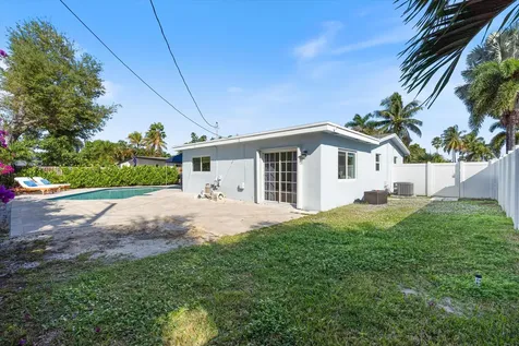 4921 NE 23rd Avenue Lighthouse Point FL 33064