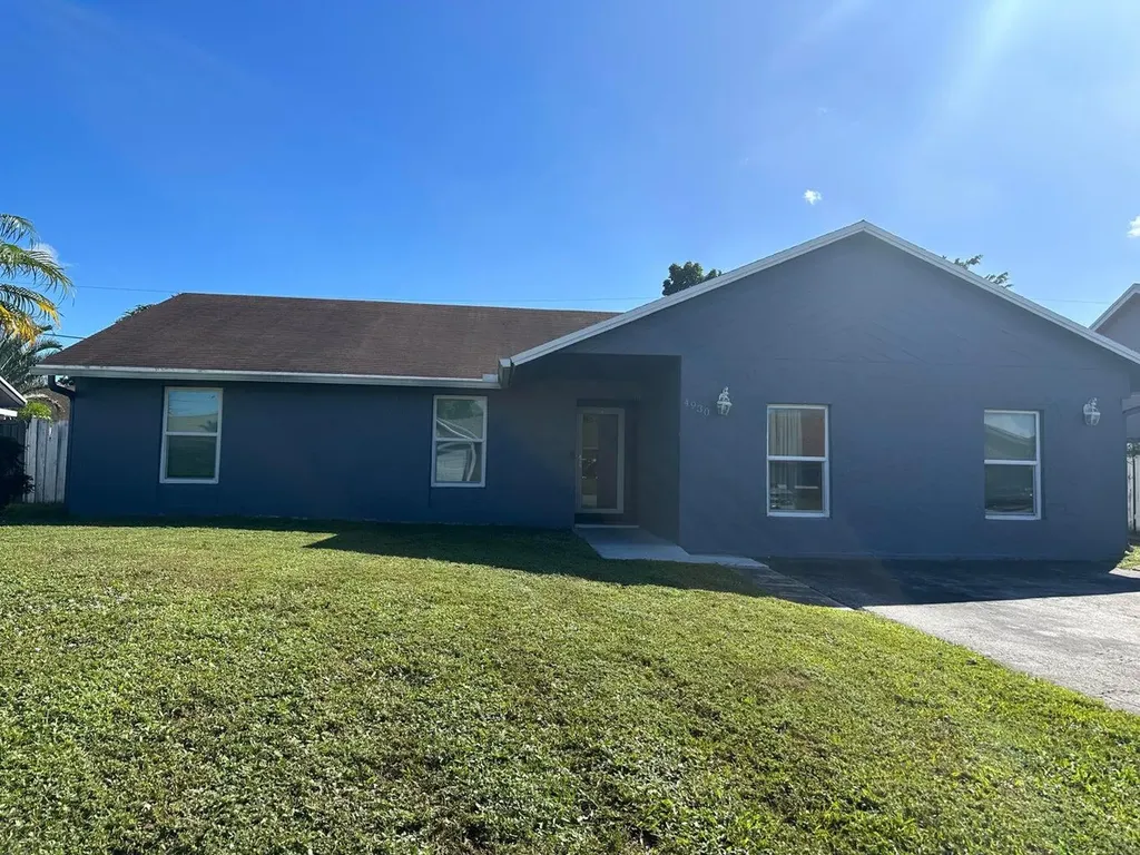 4930 NW 85th Terrace Lauderhill FL 33351
