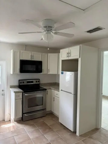 4930 NW 85th Terrace Lauderhill FL 33351