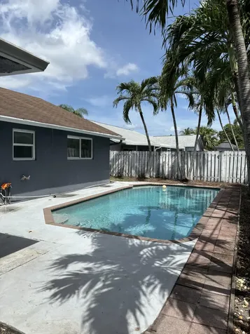 4930 NW 85th Terrace Lauderhill FL 33351