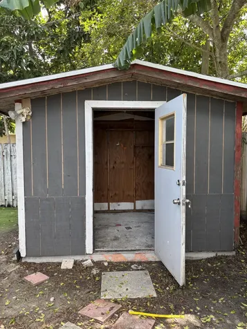 4930 NW 85th Terrace Lauderhill FL 33351