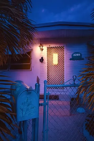2285 Ne 136th Lane North Miami Beach FL 33181