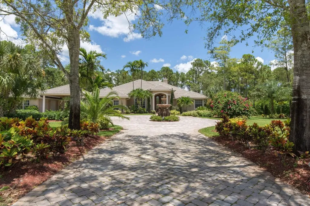 14816 Stirrup Lane Wellington FL 33414