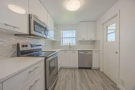 808 Se 7 Street Deerfield Beach FL 33441