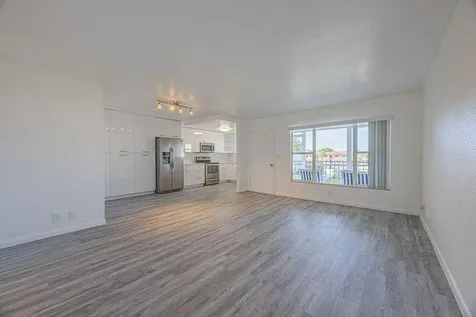 808 Se 7 Street Deerfield Beach FL 33441
