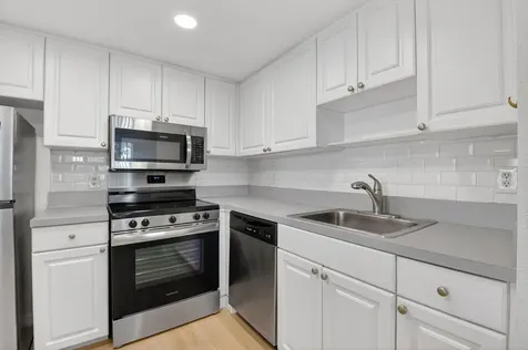51 Flanders B Delray Beach FL 33484