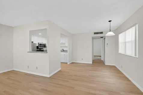 51 Flanders B Delray Beach FL 33484